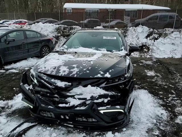 2022 Toyota Camry Se - zdjęcie 13