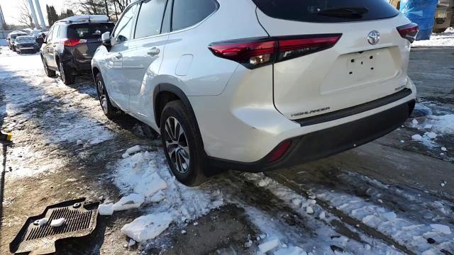 2023 Toyota Highlander Platinum - zdjęcie 14