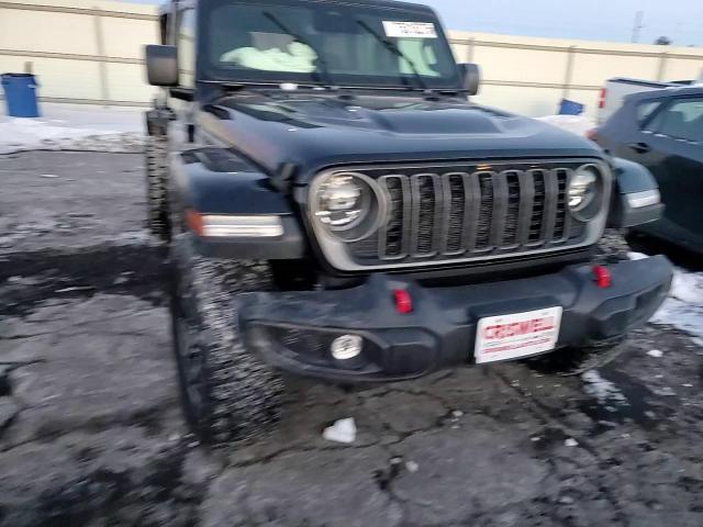 2025 Jeep Wrangler Rubicon - zdjęcie 13