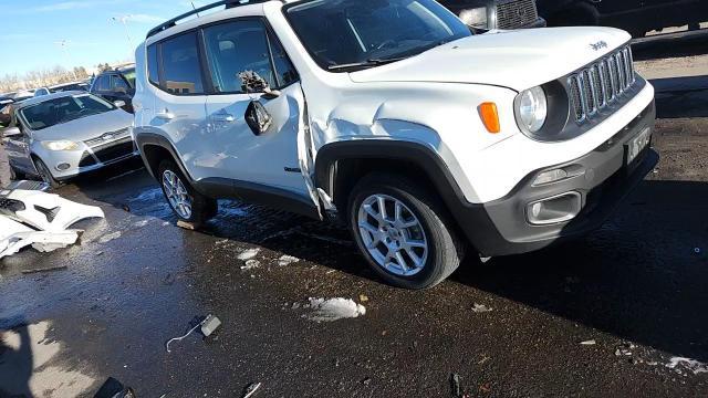 2018 Jeep Renegade Latitude - zdjęcie 14