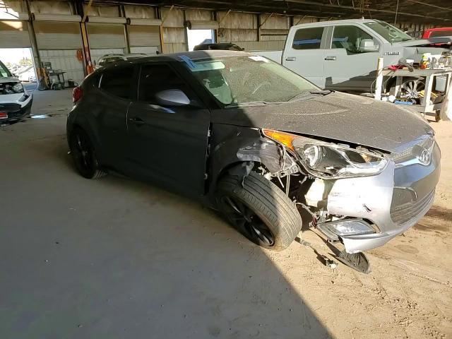 2015 Hyundai Veloster - zdjęcie 13