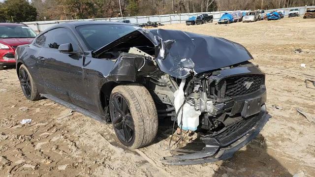 2017 Ford Mustang - zdjęcie 13