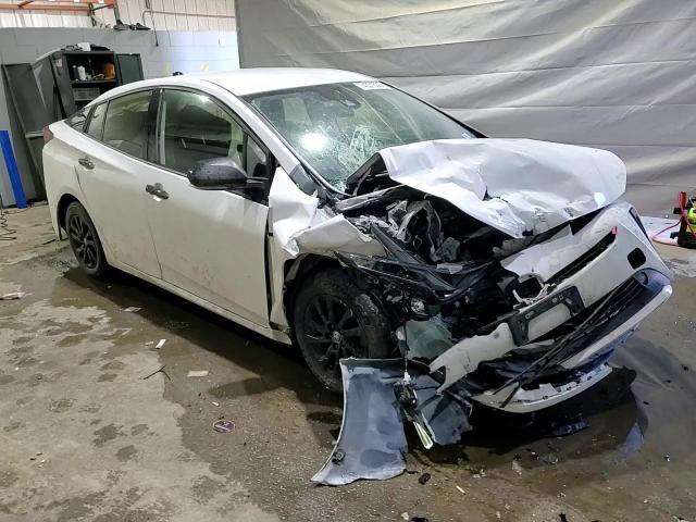 2022 Toyota Prius Le - zdjęcie 14