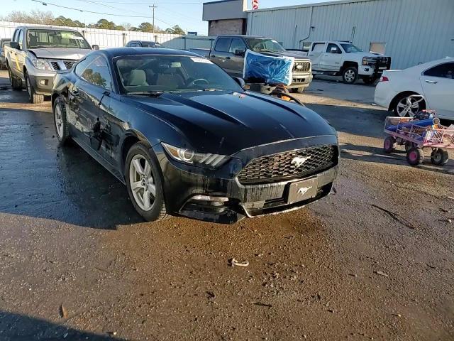 2017 Ford Mustang - zdjęcie 13