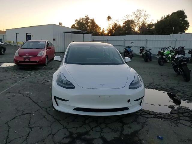 2021 Tesla Model 3 - zdjęcie 13