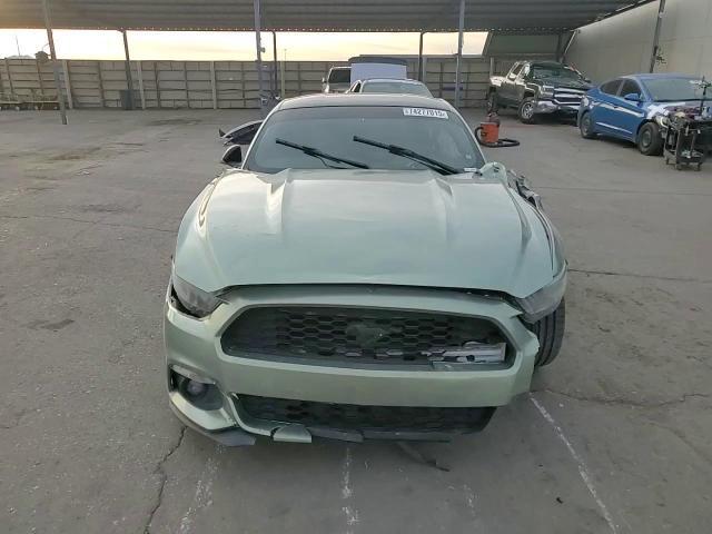 2015 Ford Mustang - zdjęcie 13