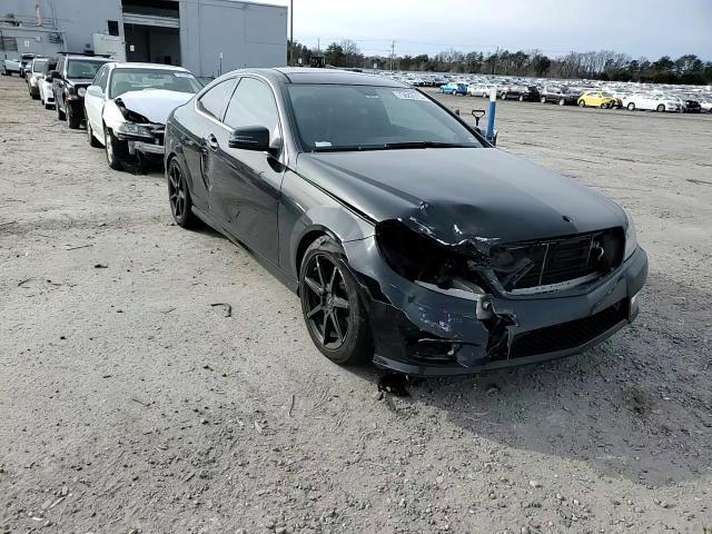 2015 Mercedes-Benz C 250 - zdjęcie 13