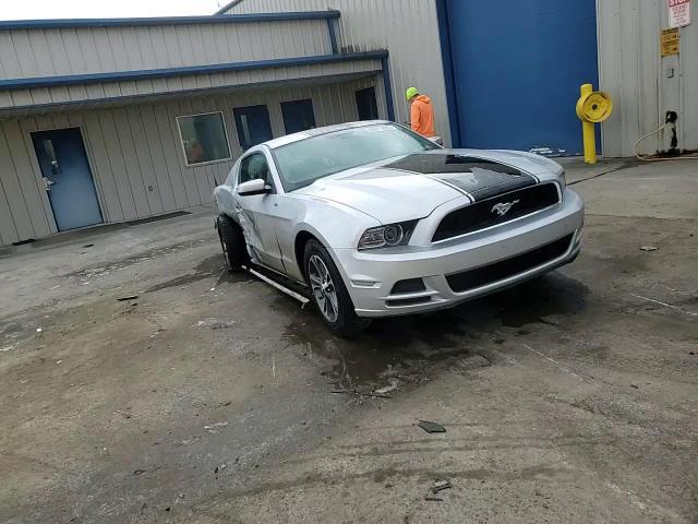 2014 Ford Mustang - zdjęcie 13