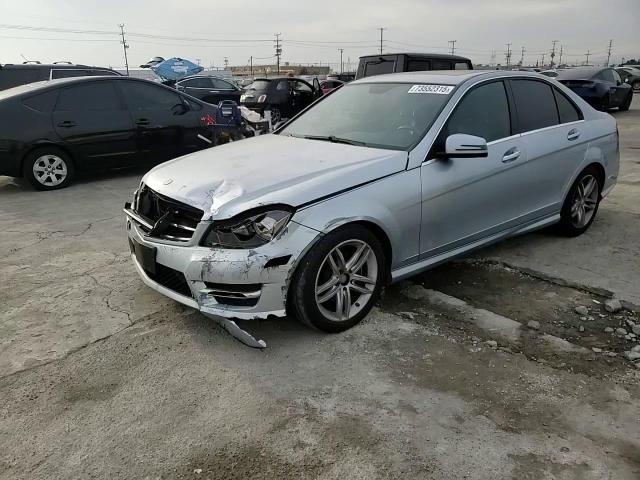 2014 Mercedes-Benz C 250 - zdjęcie 13