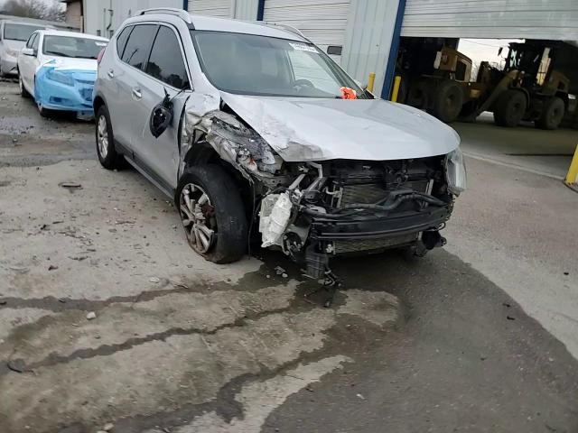 2017 Nissan Rogue - zdjęcie 15