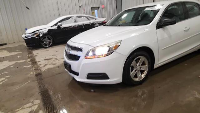 2013 Chevrolet Malibu Ls - zdjęcie 25