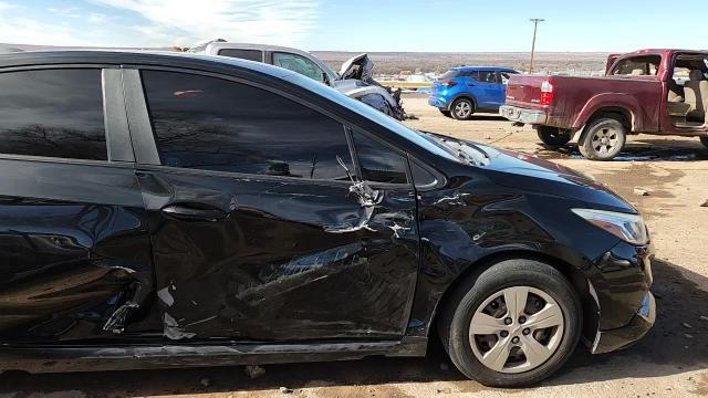 2017 Chevrolet Cruze Ls - zdjęcie 13