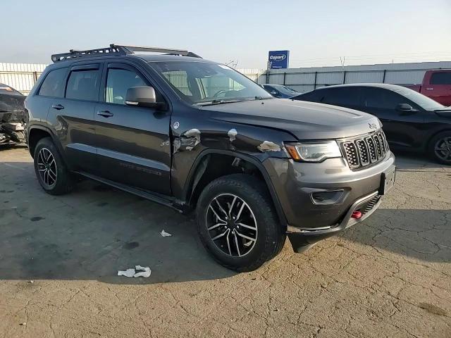 2019 Jeep Grand Cherokee Trailhawk - zdjęcie 13