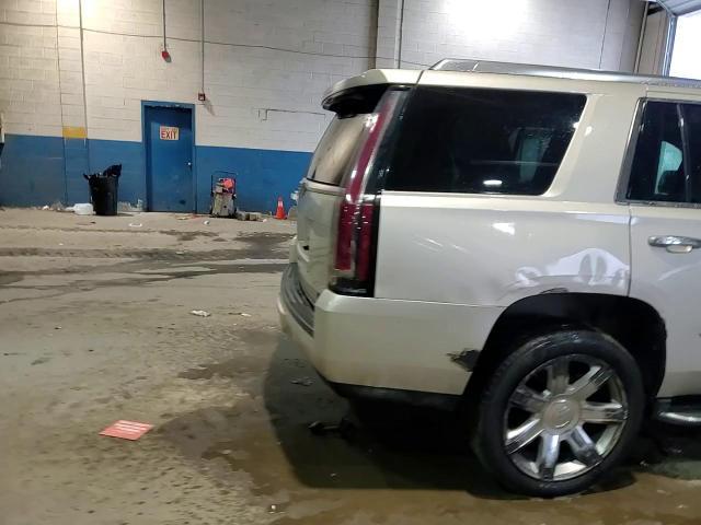 2015 Cadillac Escalade Luxury - zdjęcie 14