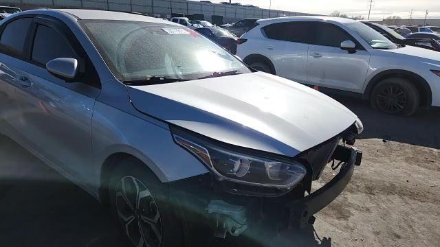 2021 Kia Forte Fe - zdjęcie 13