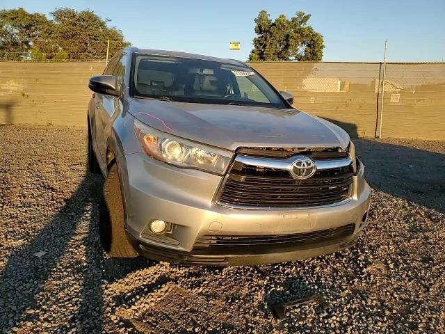 2015 Toyota Highlander Xle - zdjęcie 14