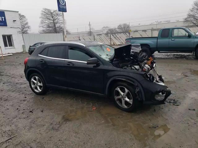 2019 Mercedes-Benz Gla 250 4Matic - zdjęcie 10