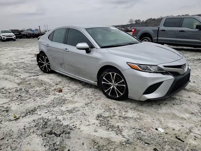 2020 Toyota Camry Se - zdjęcie 10