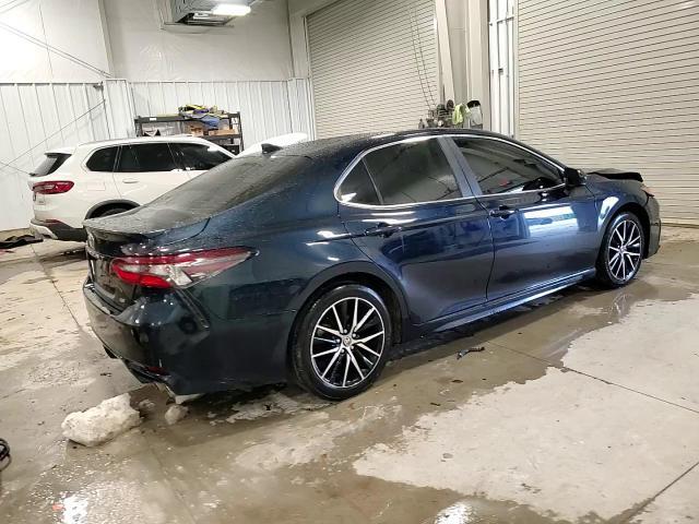 2021 Toyota Camry Se - zdjęcie 13