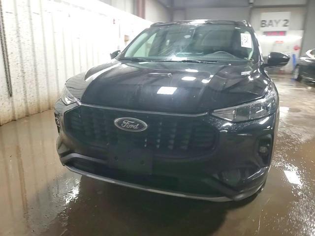 2023 Ford Escape - zdjęcie 13