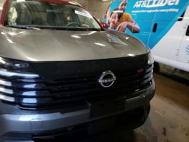 2025 Nissan Kicks Sr - zdjęcie 13