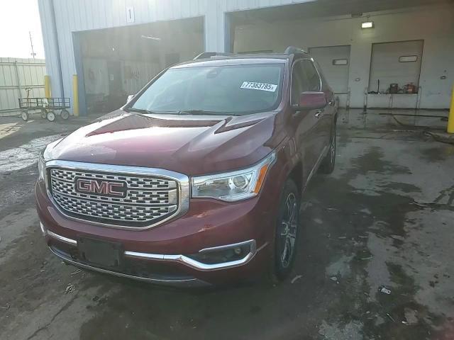 2017 GMC Acadia Denali - zdjęcie 14