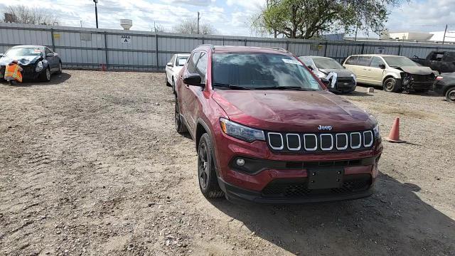 2022 Jeep Compass Latitude - zdjęcie 14