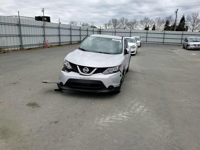2017 Nissan Rogue Sport S - zdjęcie 15