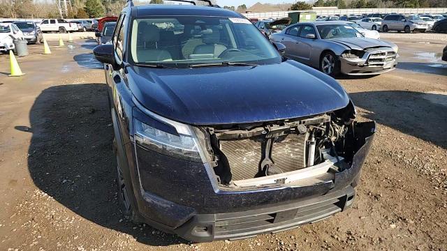 2022 Nissan Pathfinder Sv - zdjęcie 14