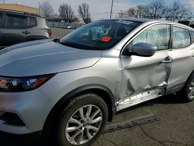 2020 Nissan Rogue Sport S - zdjęcie 14
