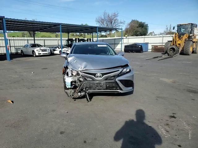 2023 Toyota Camry Xse - zdjęcie 13