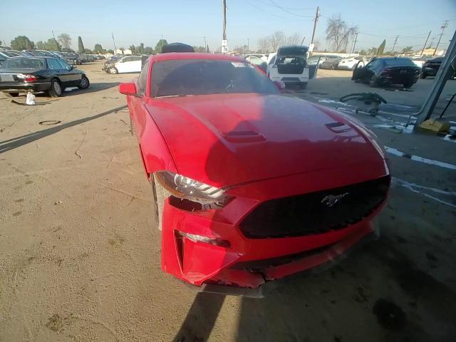 2021 Ford Mustang - zdjęcie 13