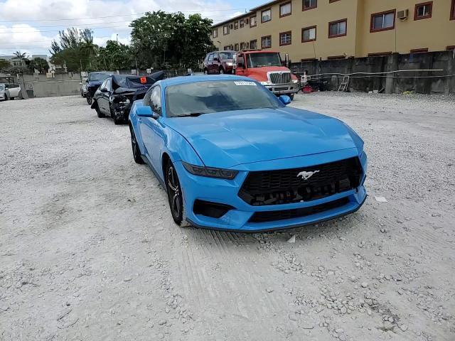 2025 Ford Mustang - zdjęcie 13