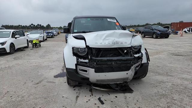 2024 Land Rover Defender 130 S - zdjęcie 14