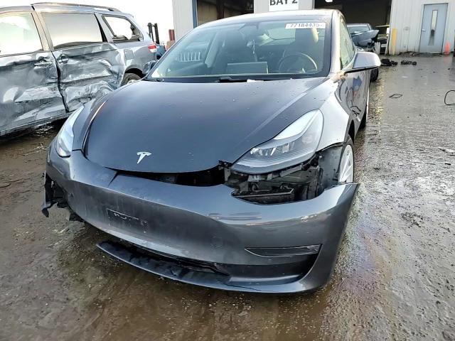 2021 Tesla Model 3 - zdjęcie 13