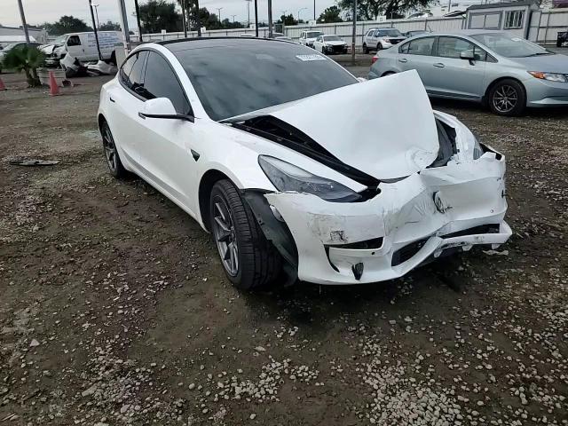 2022 Tesla Model 3 - zdjęcie 13