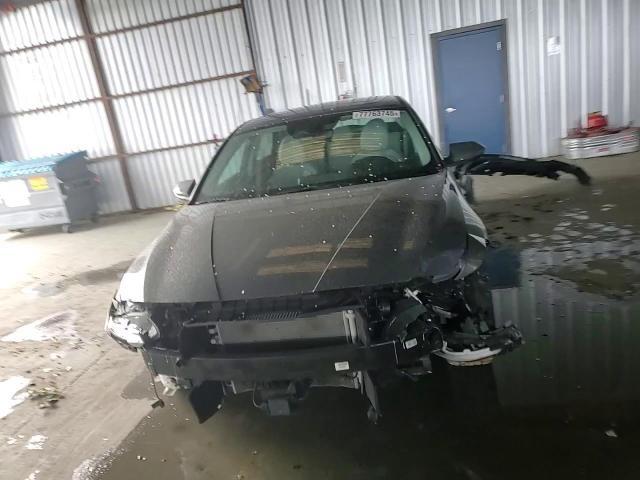 2025 Hyundai Elantra Limited - zdjęcie 14