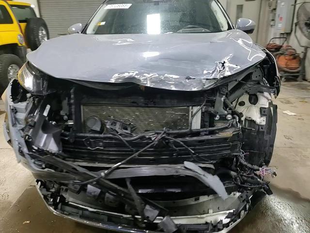 2022 Nissan Rogue Platinum - zdjęcie 13