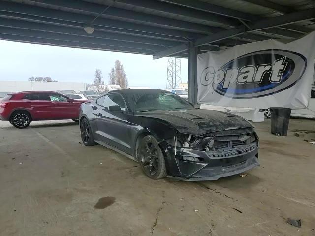 2020 Ford Mustang - zdjęcie 13