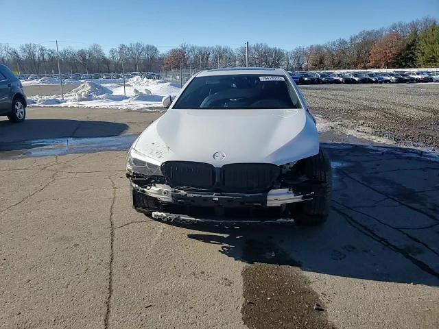 2019 BMW 530 I - zdjęcie 14