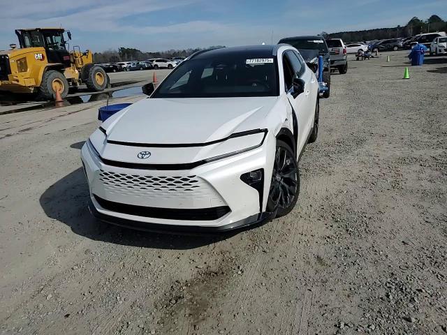 2025 Toyota Crown Signia Xle - zdjęcie 14