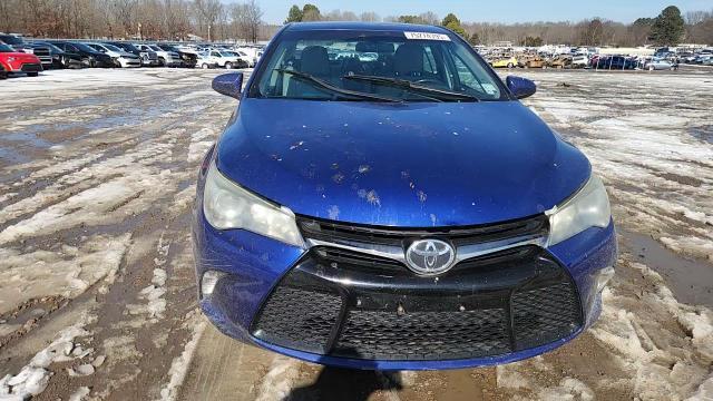 2016 Toyota Camry Le - zdjęcie 14
