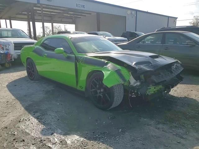 2017 Dodge Challenger R - zdjęcie 14