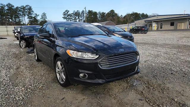 2016 Ford Fusion Titanium Phev - zdjęcie 13
