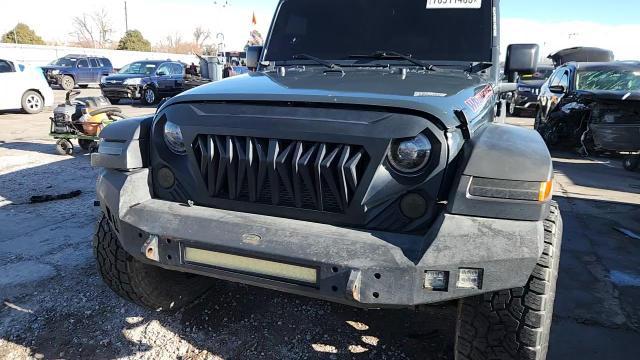 2017 Jeep Wrangler Unlimited Sport - zdjęcie 14
