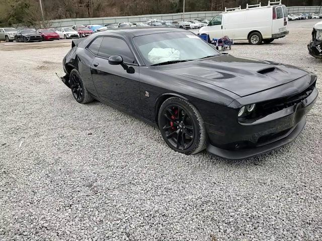 2022 Dodge Challenger R - zdjęcie 13