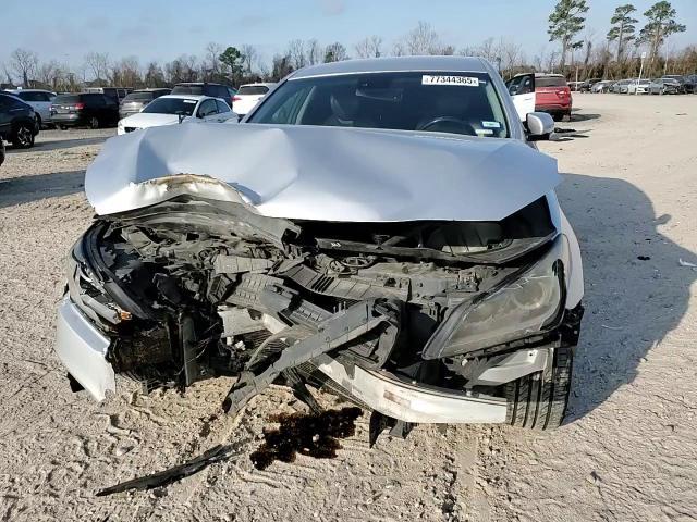 2015 Hyundai Genesis 3.8L - zdjęcie 14