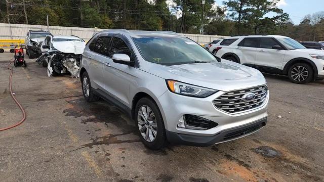 2019 Ford Edge Titanium - zdjęcie 15