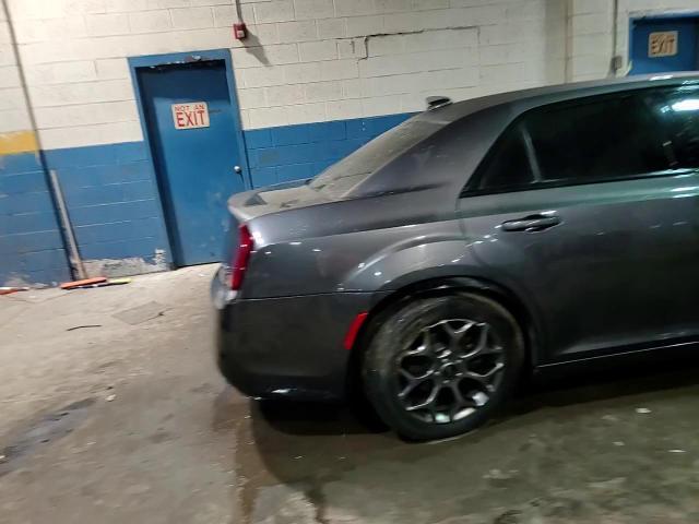 2015 Chrysler 300 S - zdjęcie 13