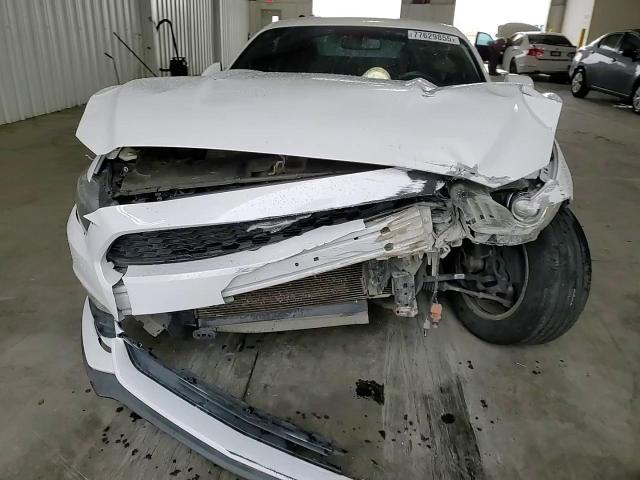 2016 Ford Mustang - zdjęcie 14